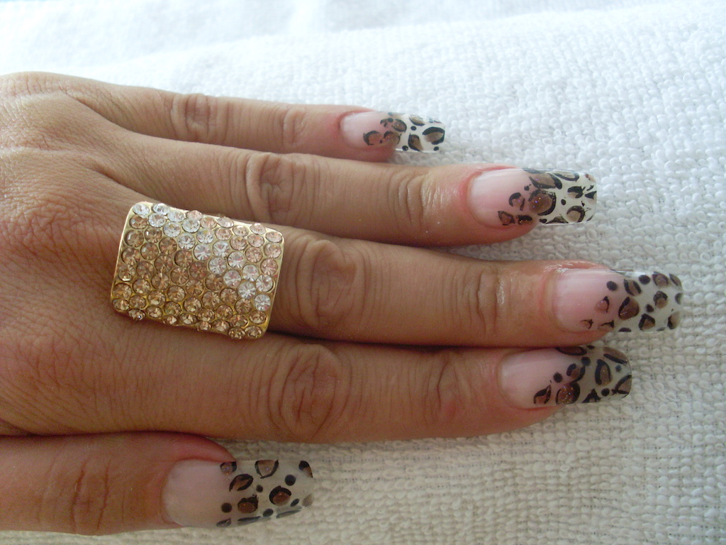 11 Awesome Manicure Nail Art Ideas