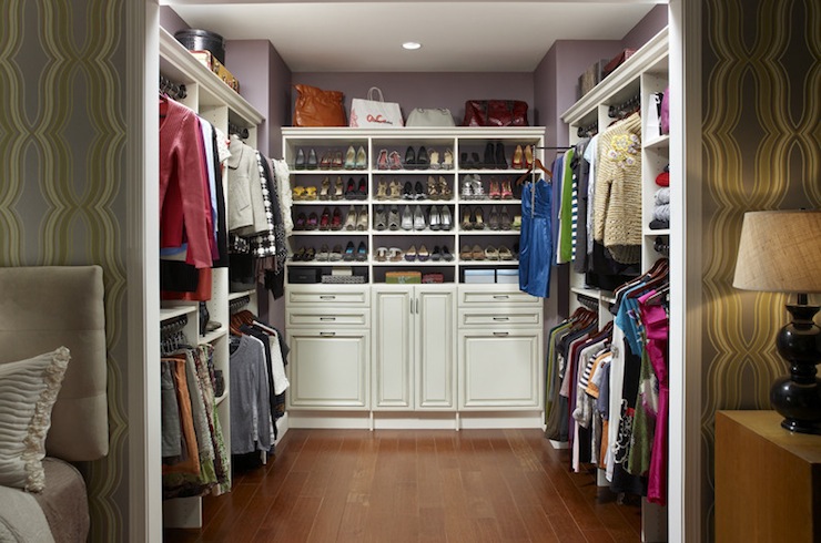 11 Awesome And Creative Colorful Walk In Closet Designs