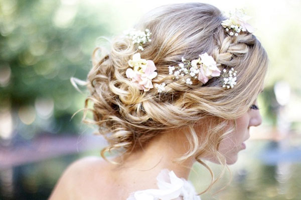 11+ Awesome And Elegant Worth Making Wedding Hairstyles