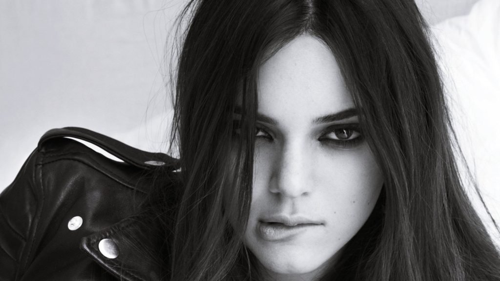 11+ Awesome Images Of Beauty Personified Fashion Model Kendall Jenner