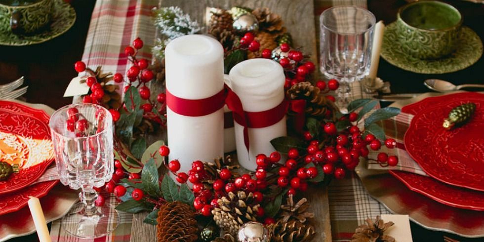 11 Awesome And Gorgeous Christmas Table Decoration Ideas