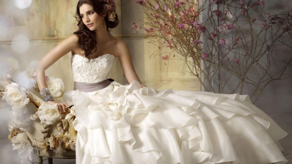 11 Awesome And Stylish Wedding Dresses For Your Big Day