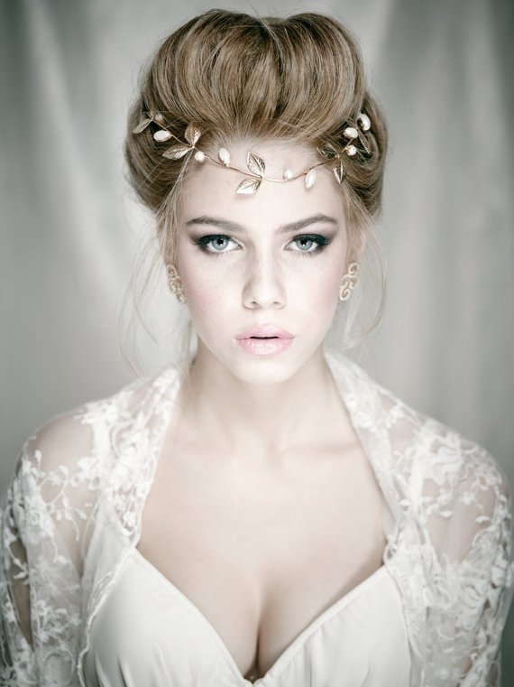 11+ Greek Wedding Hairstyles For The Divine Brides - Awesome 11