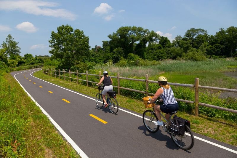 7 Best Bike Paths In Boston